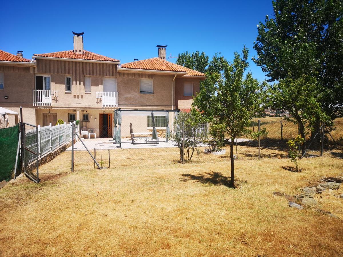 Agradable Casa Con Jardin: Casasola Villa San Cristóbal de Segovia Buitenkant foto